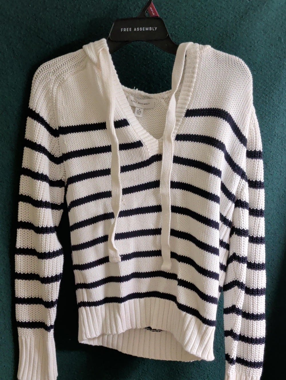 Free Assembly Striped V-Neck Hooded Sweater - White & Black